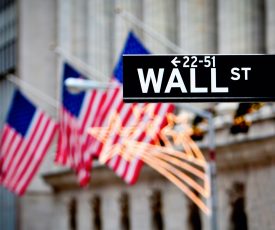 Reportes corporativos dan un respiro a los mercados