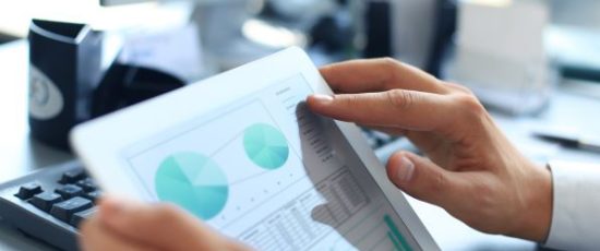 Reportes corporativos guían al mercado